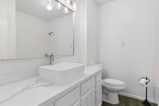 10411 Rabbit Oak Drive, Houston, TX 77065