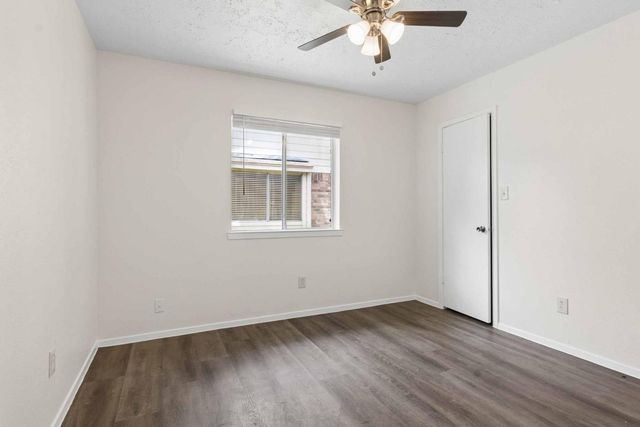 10411 Rabbit Oak Drive, Houston, TX 77065