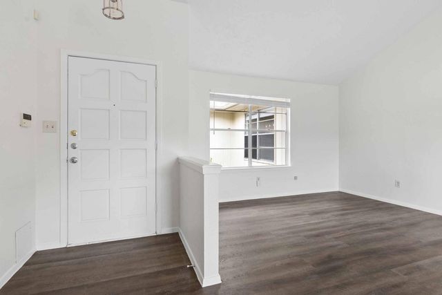 10411 Rabbit Oak Drive, Houston, TX 77065
