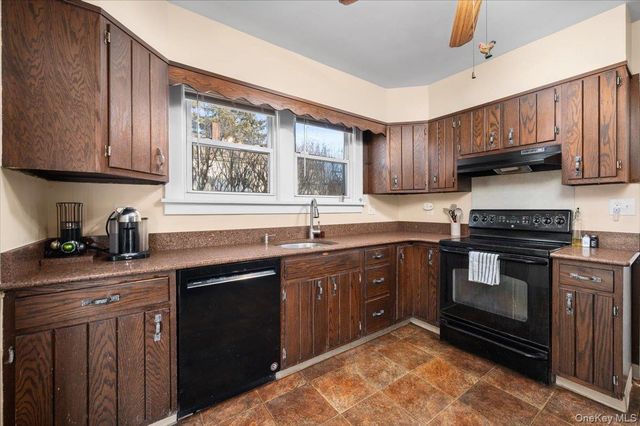 179 Serrano Avenue, Hawthorne, NY 10532