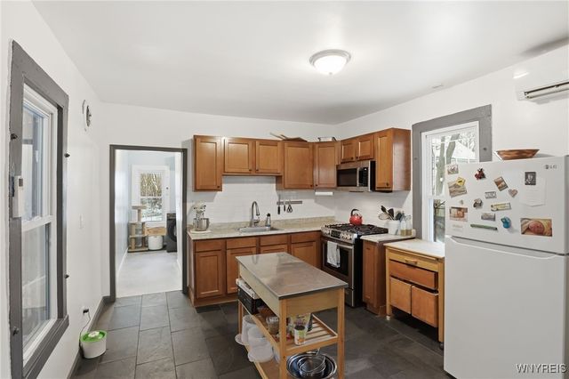 112 Masten Avenue, Buffalo, NY 14209