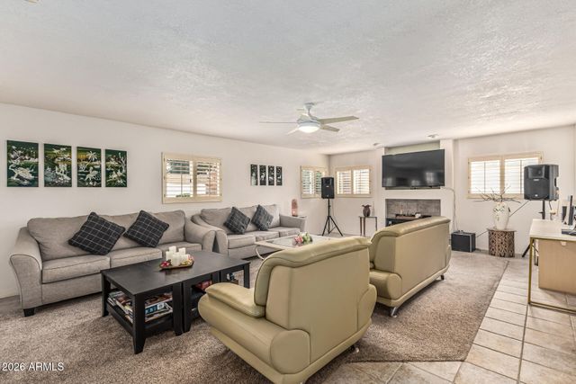 14811 N 44TH Place, Phoenix, AZ 85032