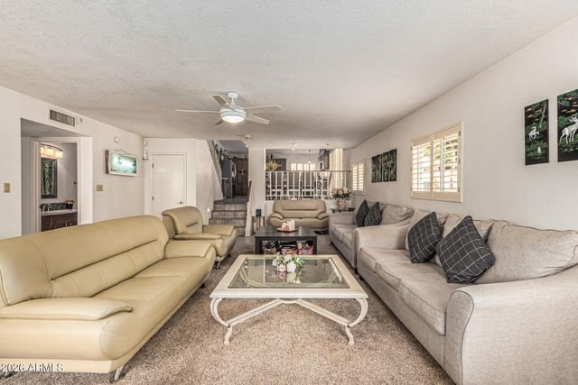 14811 N 44TH Place, Phoenix, AZ 85032