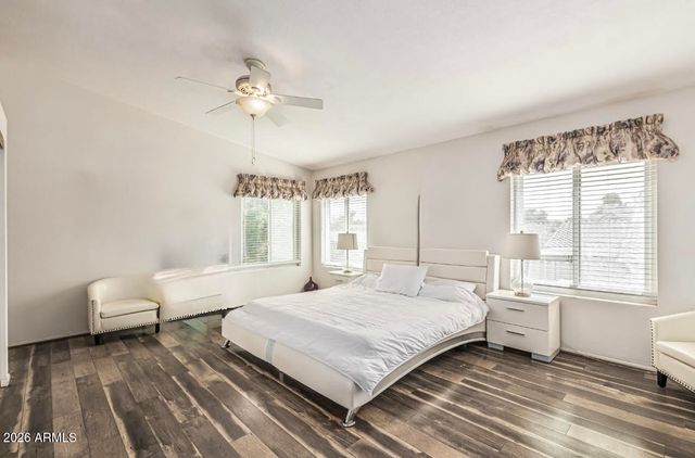 14811 N 44TH Place, Phoenix, AZ 85032