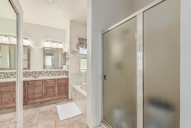 14811 N 44TH Place, Phoenix, AZ 85032