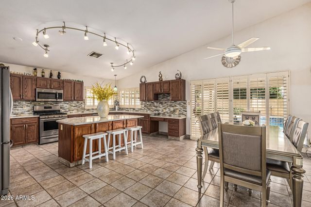 14811 N 44TH Place, Phoenix, AZ 85032
