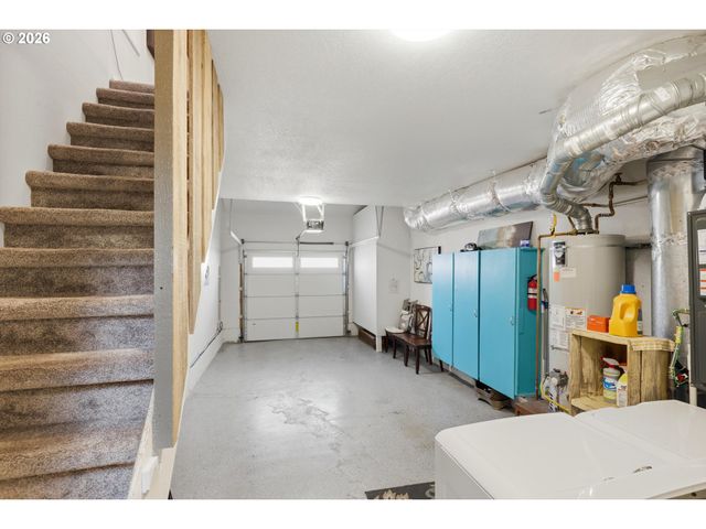 208 N COLLEGE St, Newberg, OR 97132