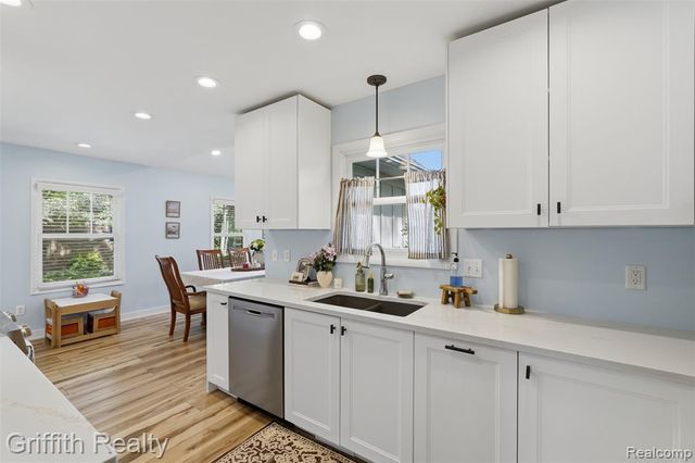 6262 Briggs Lake Drive, Brighton, MI 48116