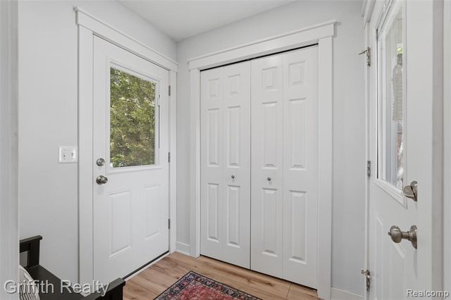 6262 Briggs Lake Drive, Brighton, MI 48116