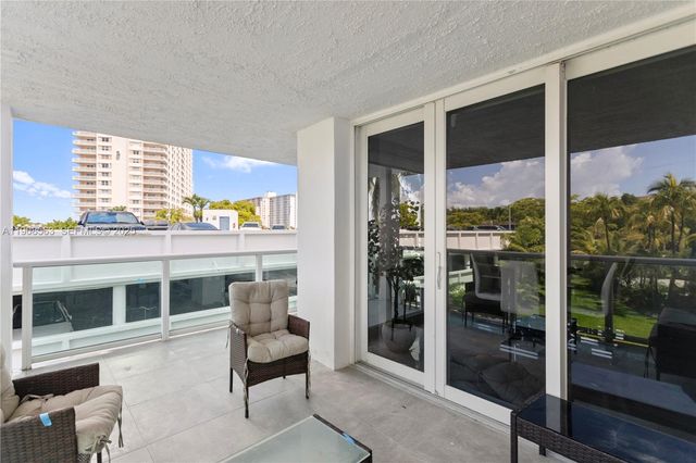 100 Bayview Drive 227, Sunny Isles Beach, FL 33160