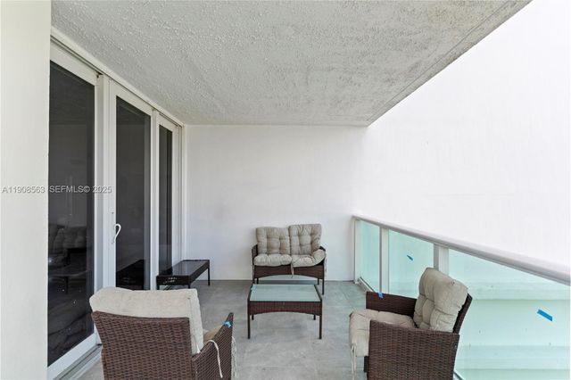 100 Bayview Drive 227, Sunny Isles Beach, FL 33160