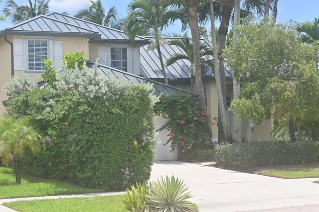 12828 Meadowbreeze Drive, Wellington, FL 33414