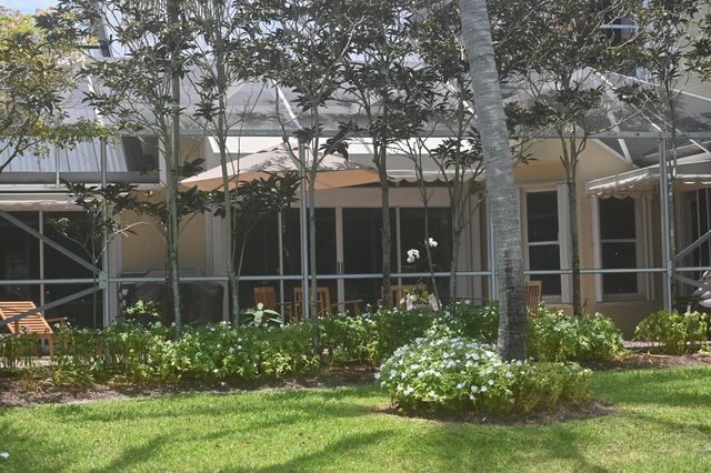 12828 Meadowbreeze Drive, Wellington, FL 33414