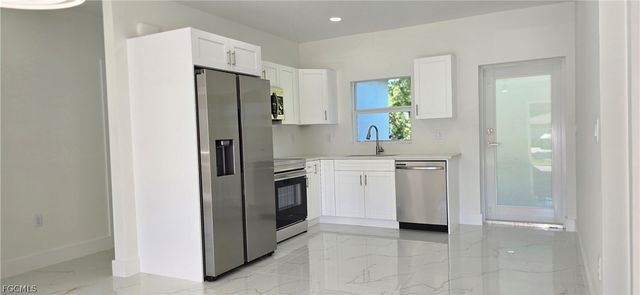 5218 29th ST SW, Lehigh Acres, FL 33973