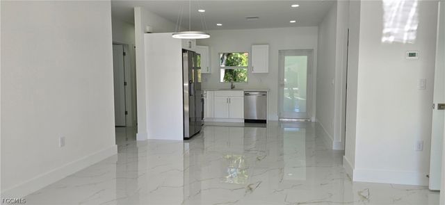 5218 29th ST SW, Lehigh Acres, FL 33973