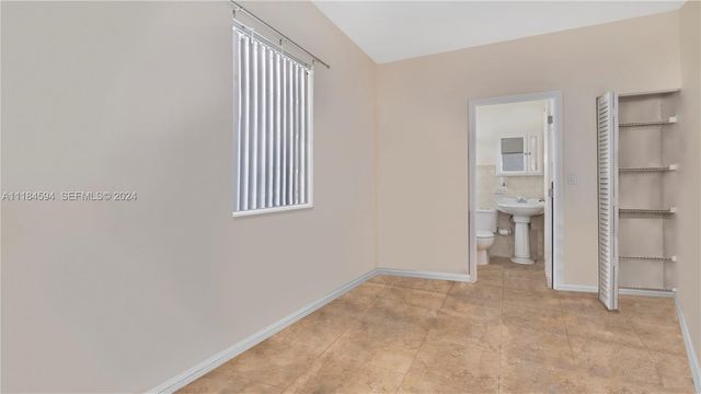 535 W 51st Street, Miami Beach, FL 33140