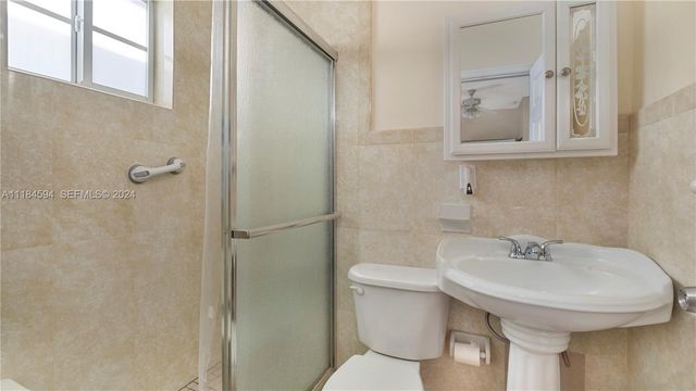 535 W 51st Street, Miami Beach, FL 33140