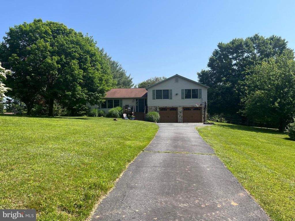 5425 BROADWAY RD, White Hall, MD 21161