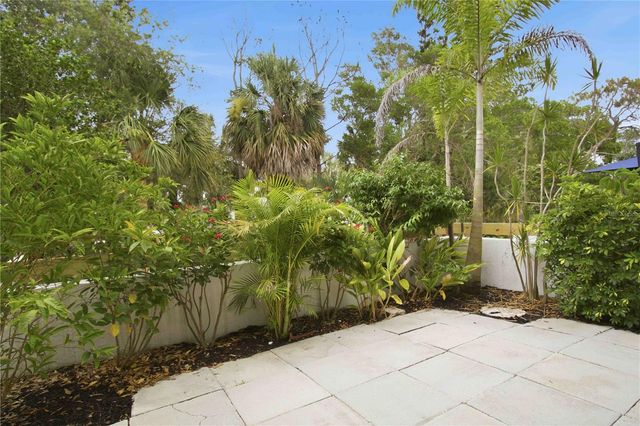 521 BAYPORT WAY 521, Longboat Key, FL 34228