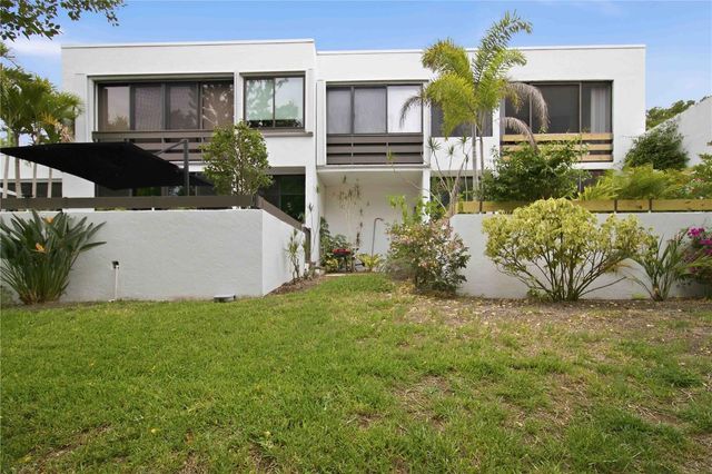 521 BAYPORT WAY 521, Longboat Key, FL 34228