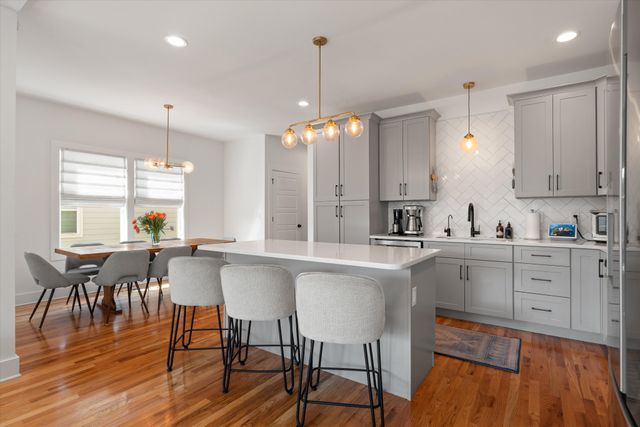 916A Crescent Hill Rd, Nashville, TN 37206