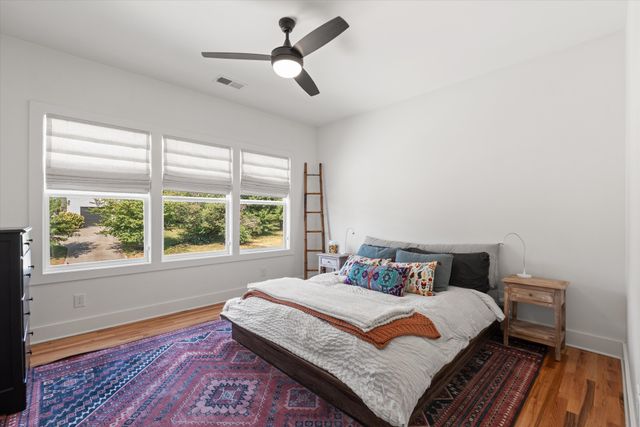 916A Crescent Hill Rd, Nashville, TN 37206
