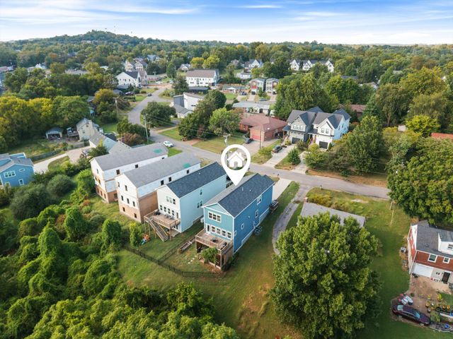 916A Crescent Hill Rd, Nashville, TN 37206