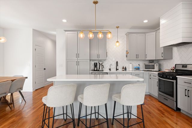 916A Crescent Hill Rd, Nashville, TN 37206