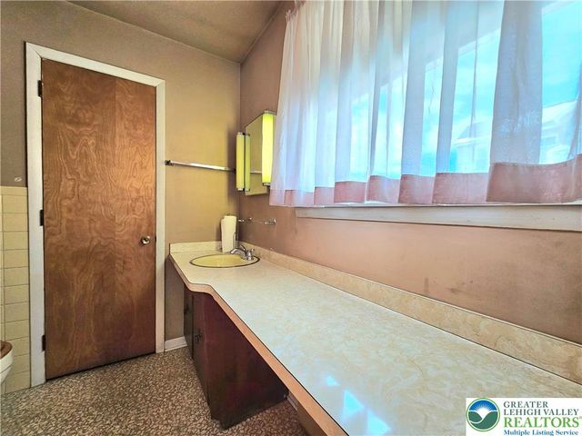 301 Frederick Street, Easton, PA 18042