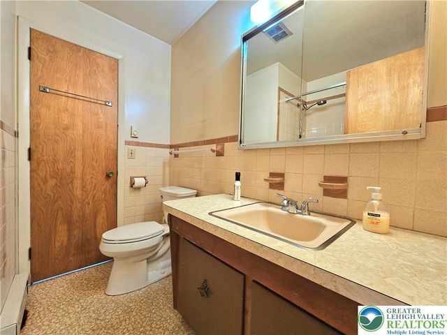 301 Frederick Street, Easton, PA 18042