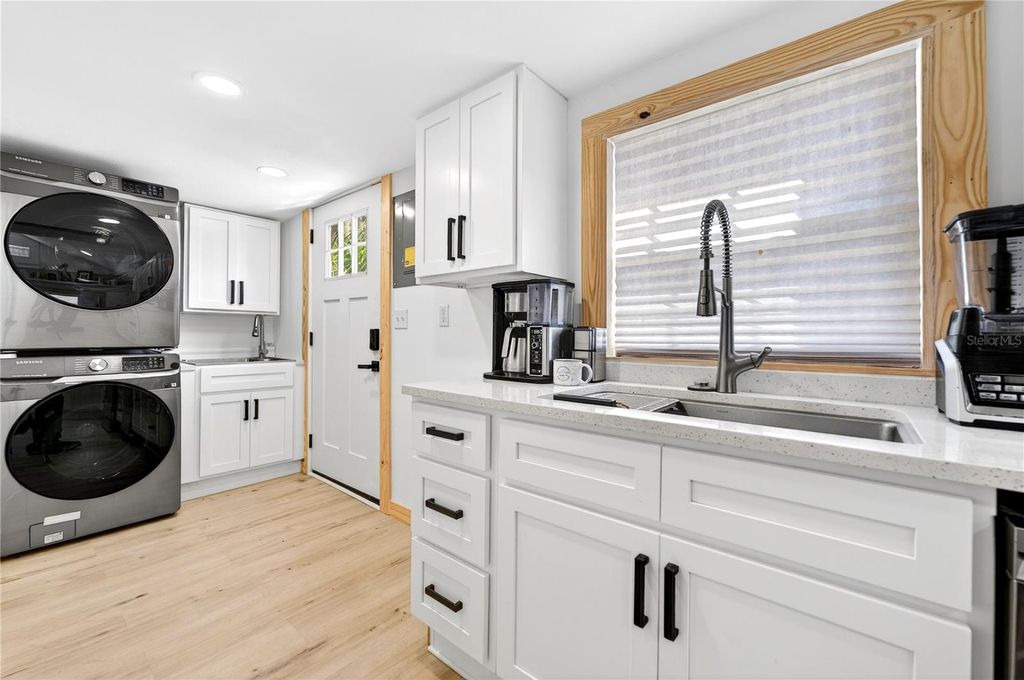 Image 21 of property listing at 607 JEFFERSON STREET, New Smyrna Beach, FL 32168