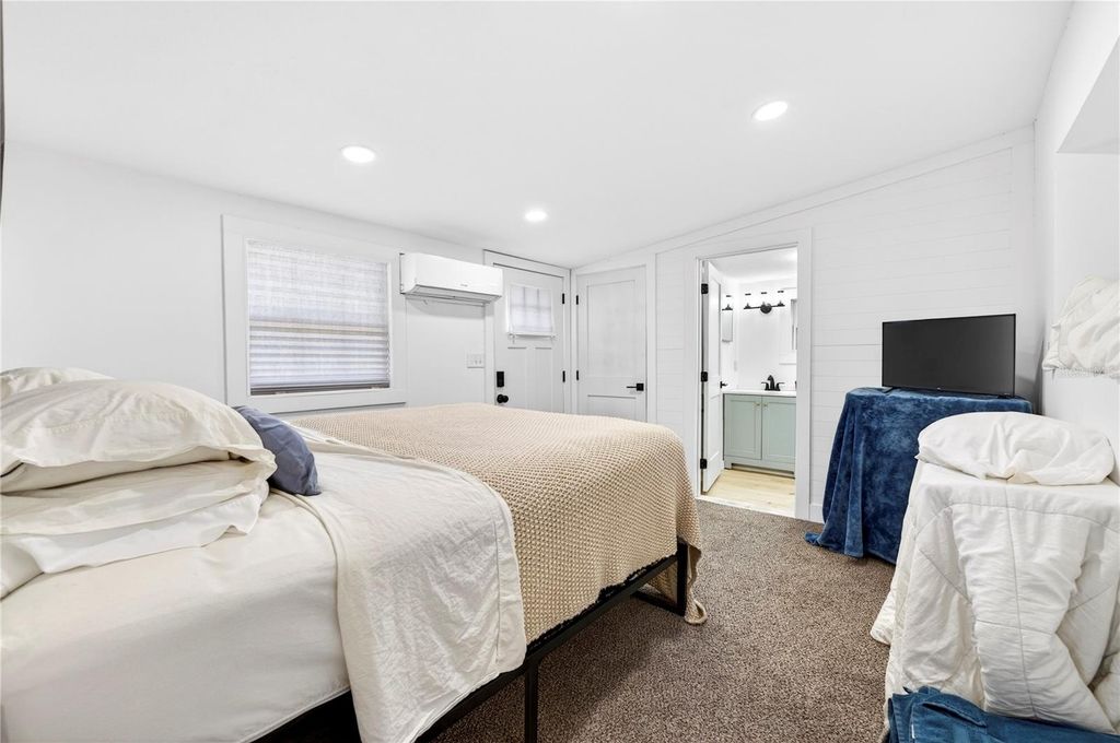 Image 27 of property listing at 607 JEFFERSON STREET, New Smyrna Beach, FL 32168