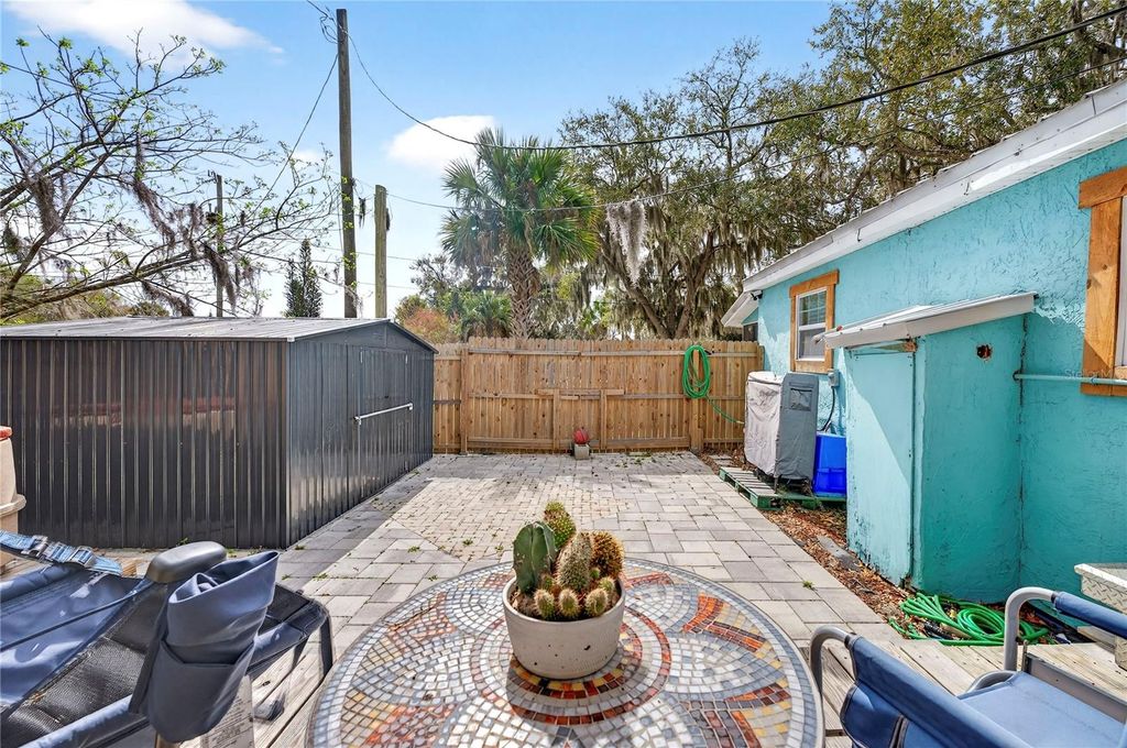 Image 32 of property listing at 607 JEFFERSON STREET, New Smyrna Beach, FL 32168