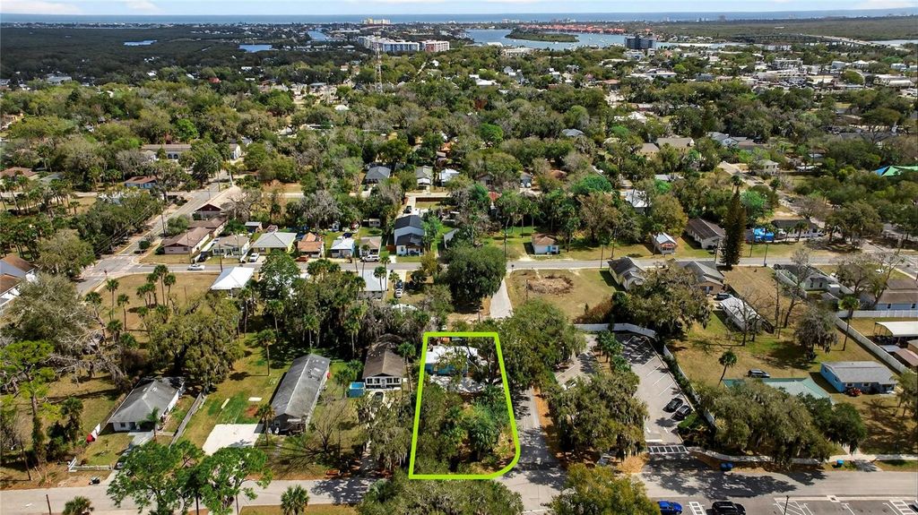 Image 40 of property listing at 607 JEFFERSON STREET, New Smyrna Beach, FL 32168