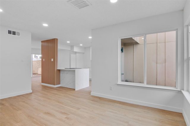 2916 Windchase Blvd 7, Houston, TX 77082