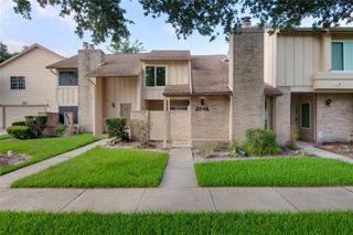2916 Windchase Blvd 7, Houston, TX 77082