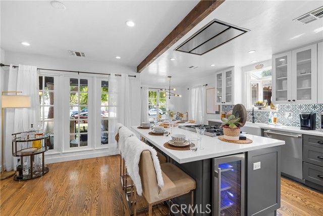 5127 Willowcrest, North Hollywood (los Angeles), CA 91601