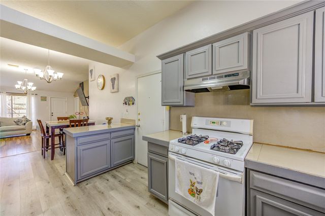 23618 Tree House Lane, Spring, TX 77373