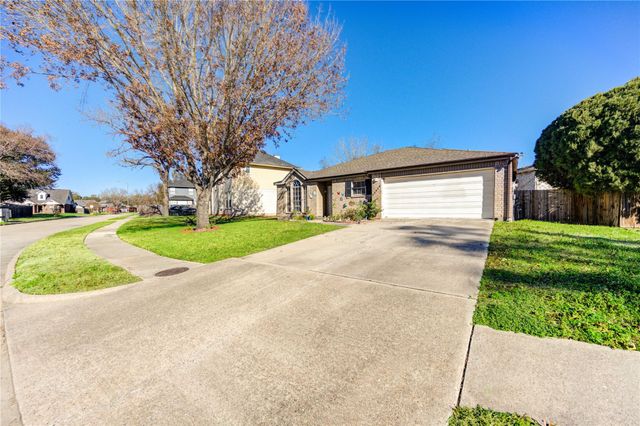 23618 Tree House Lane, Spring, TX 77373