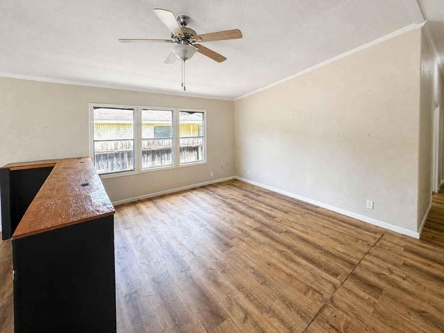 11822 Greenspark Lane, Houston, TX 77044