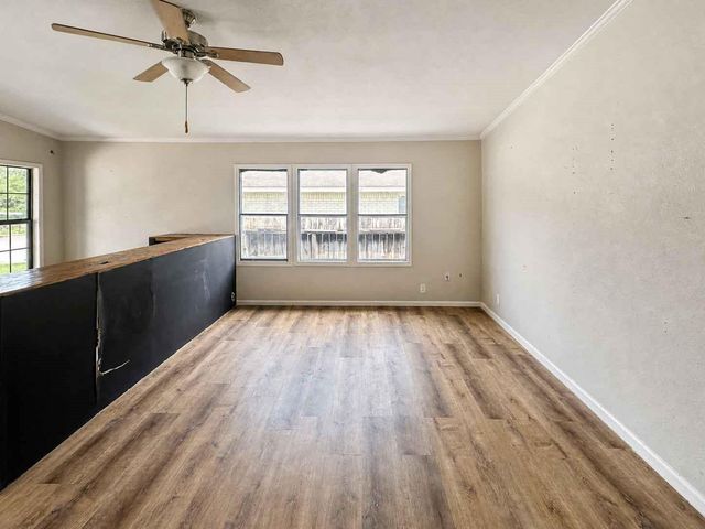 11822 Greenspark Lane, Houston, TX 77044