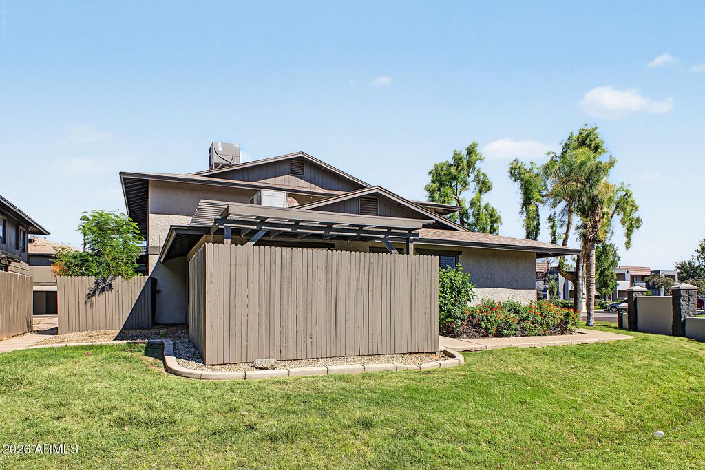 286 W PALOMINO Drive 13, Chandler, AZ 85225 — photo 2