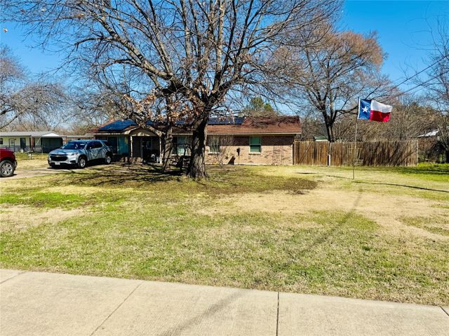 305 S 1st Street, Crandall, TX 75114