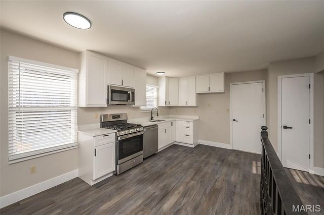 5182 N Royale Drive, Imperial, MO 63052