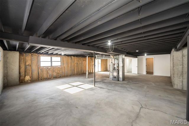 5182 N Royale Drive, Imperial, MO 63052