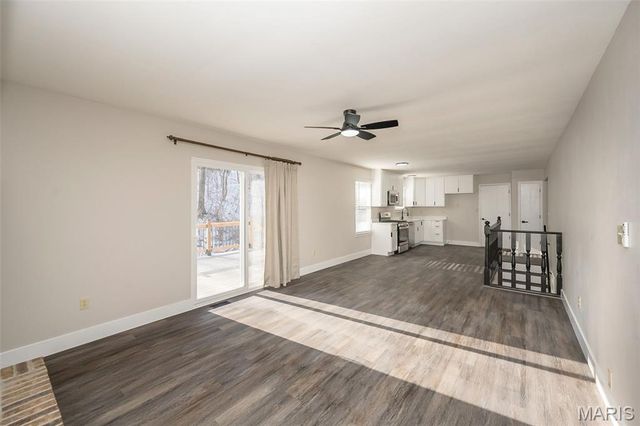 5182 N Royale Drive, Imperial, MO 63052