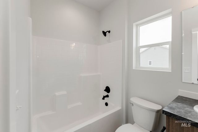 5293 W Yarnell St, Eagle, ID 83616