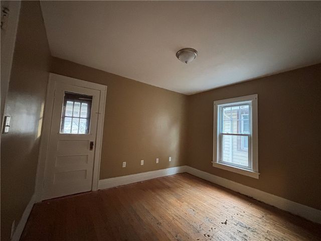 429 Hazelwood, Rochester, NY 14609