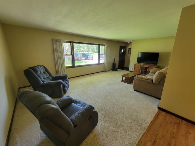 24135 County Highway 27, Fergus Falls Twp, MN 56537