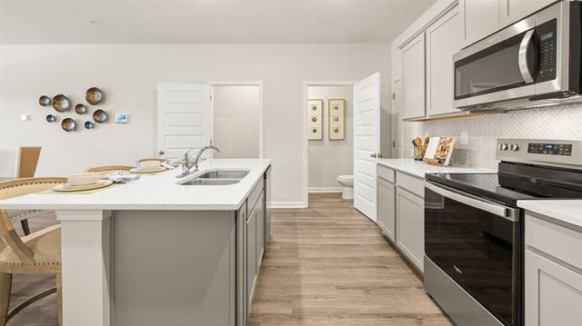 364 Sound Circle, Stockbridge, GA 30281